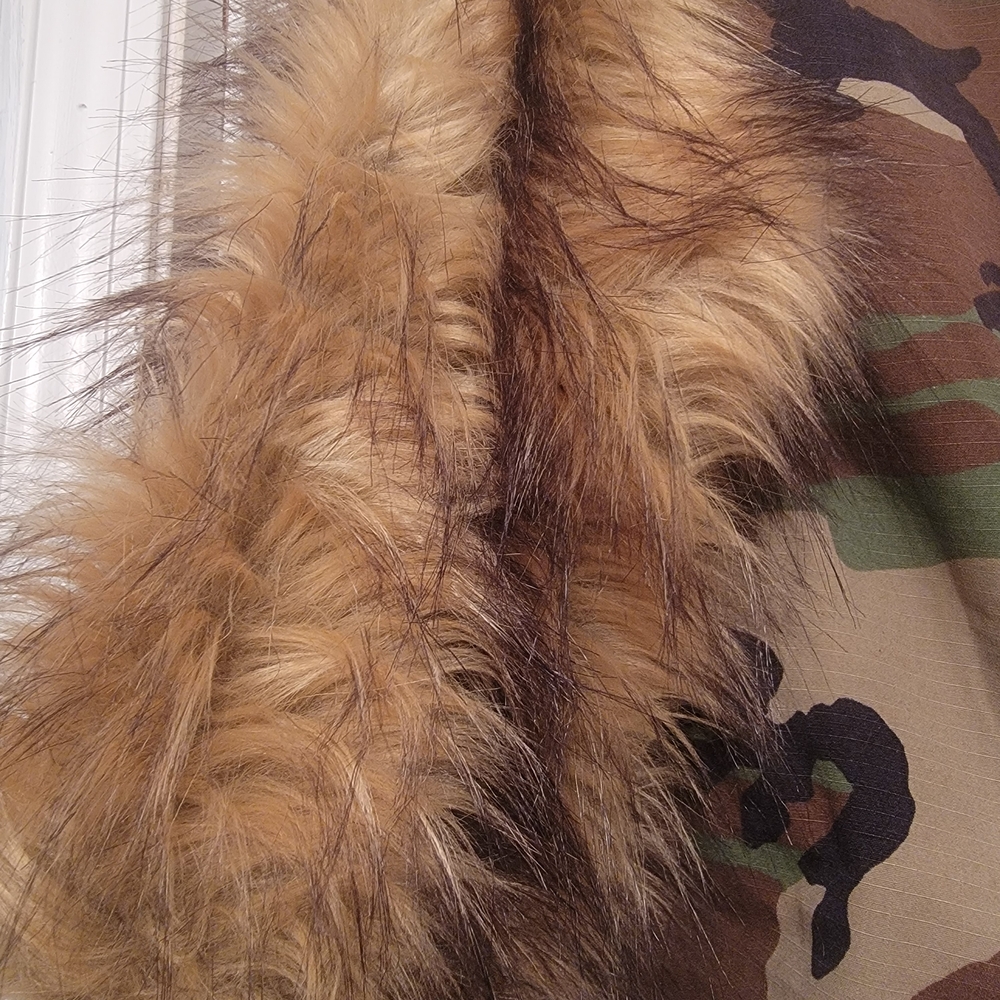 Custom Green Camouflage Jacket with Faux Fur Sleeves And PATCHES - Picture 6 of 6